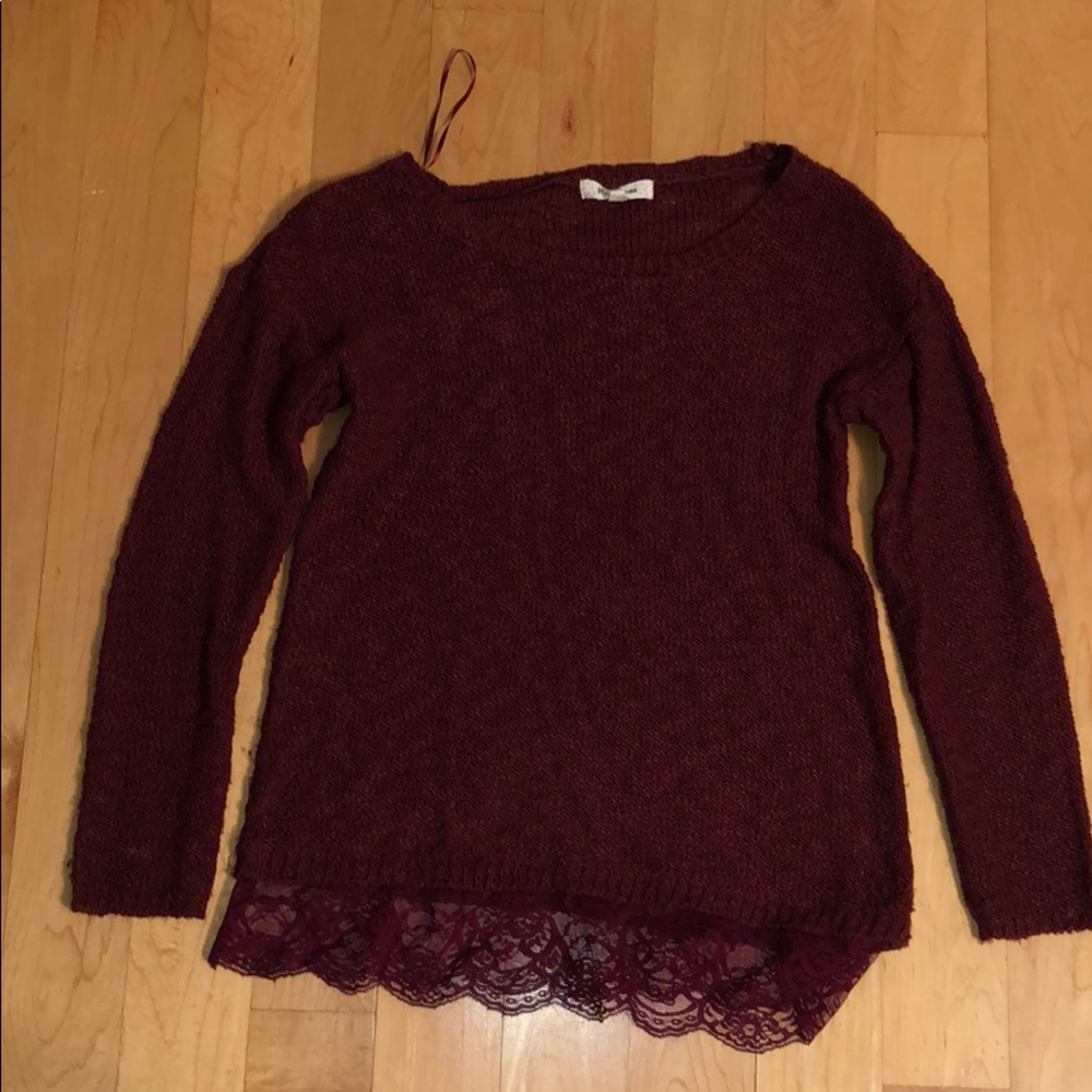 Burgundy sweater cute
